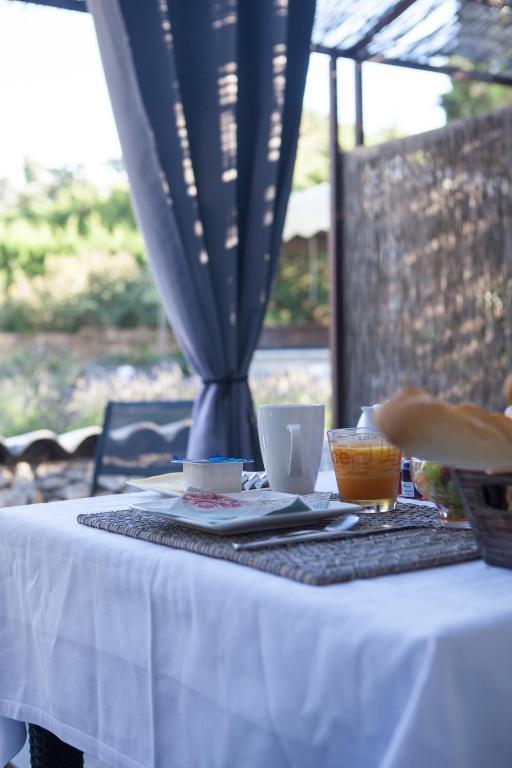 L'Auberge De L'Aubergine Eygalières Cameră foto