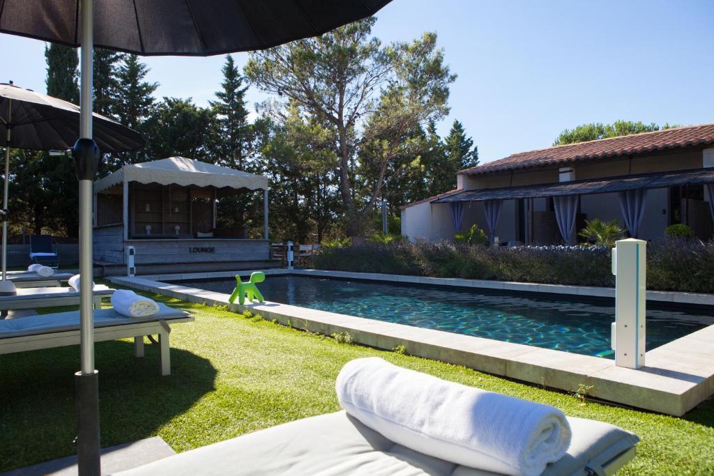 L'Auberge De L'Aubergine Eygalières Cameră foto